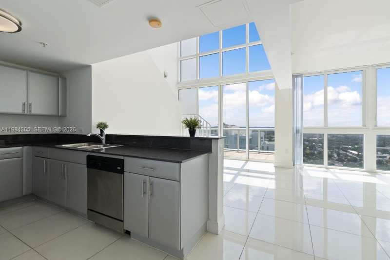 1861 NW North River Dr # 3, Miami FL 33125