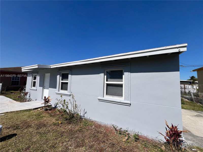 361 NW 16th St, Pompano Beach FL 33060