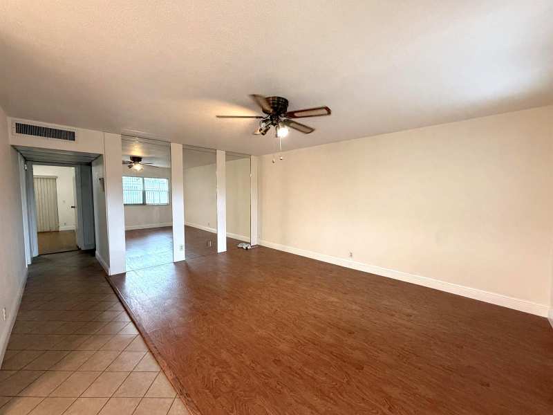 569 Monaco L, Delray Beach FL 33446