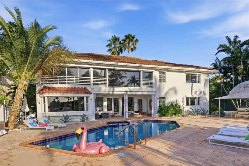 3401 NE 165th St, North Miami Beach FL 33160
