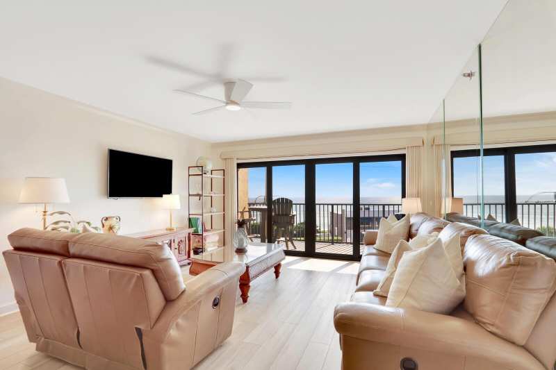 1055 Ocean Drive # 403, Juno Beach FL 33408