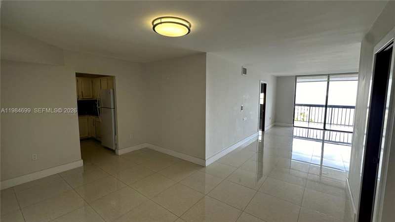 2333 Brickell Ave # 1009, Miami FL 33129