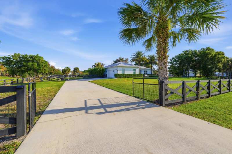 9301 154th Road N, Jupiter FL 33478