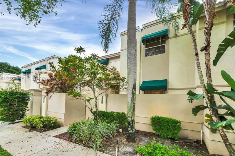 6538 Via Regina # 9, Boca Raton FL 33433