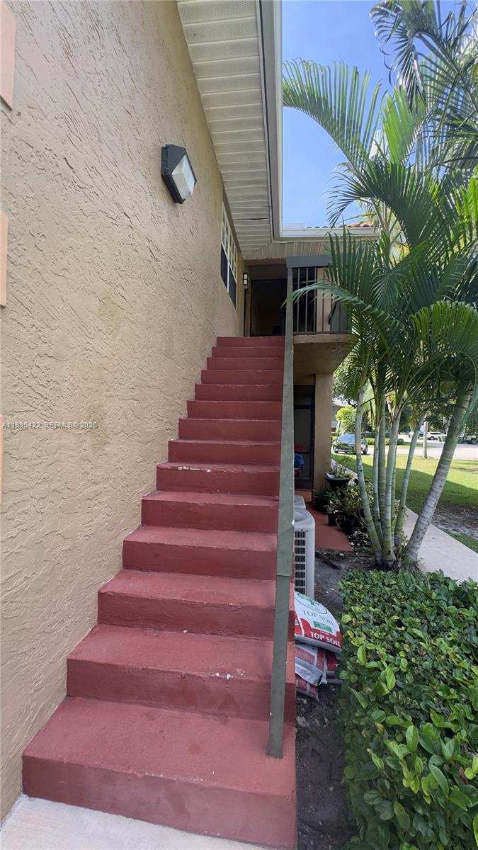10480 NW 8th St # 201, Pembroke Pines FL 33026
