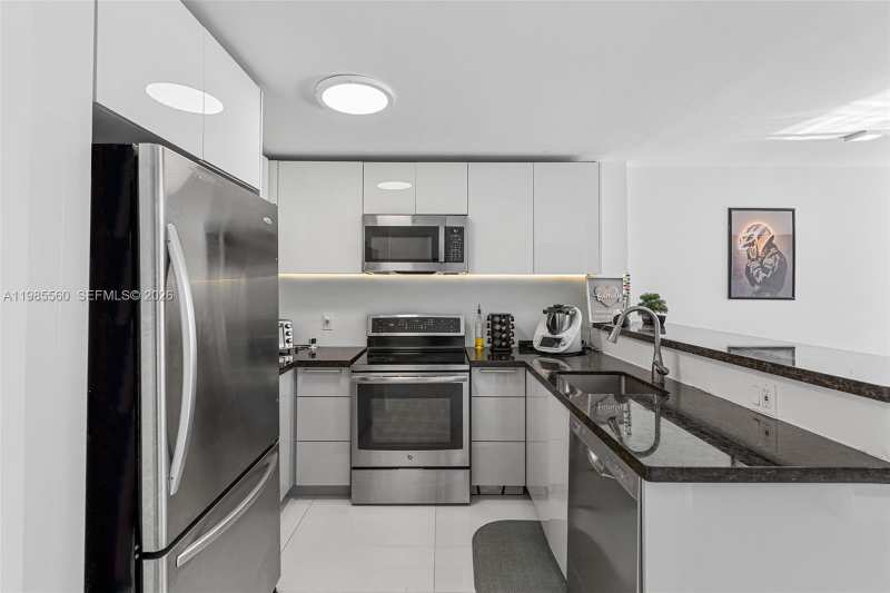 6545 Indian Creek Dr # 306, Miami Beach FL 33141