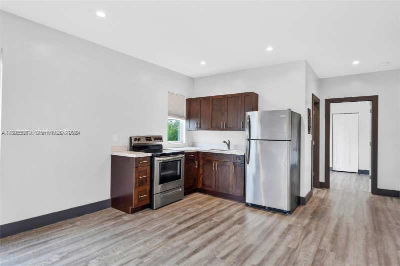 1020 SW 23rd Ave # 4, Miami FL 33135
