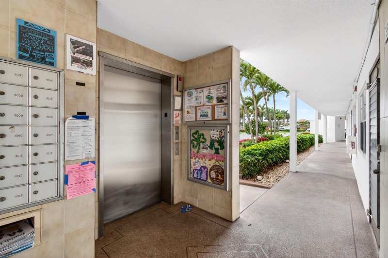 3010 Guildford A, Boca Raton FL 33434
