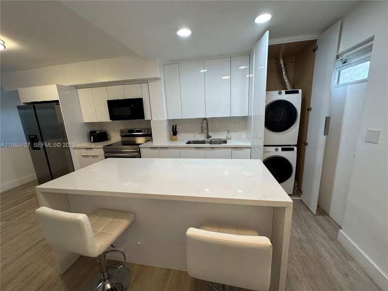 10900 SW 104th St # 322, Miami FL 33176