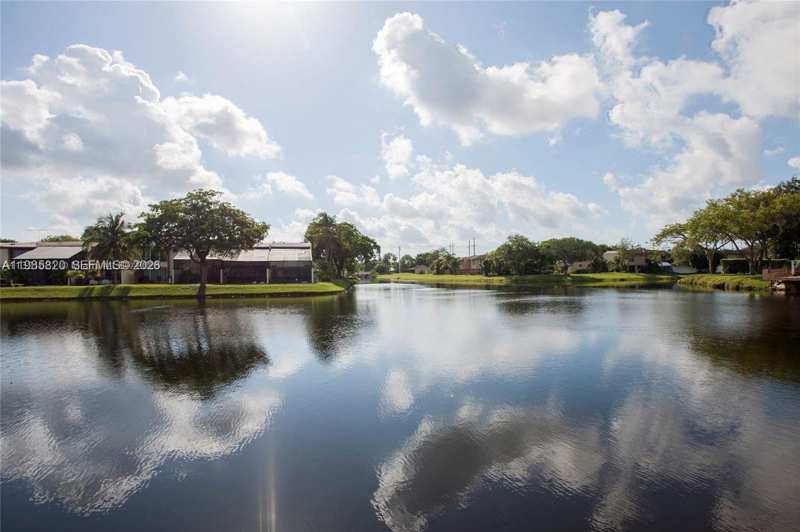 10449 SW 78th St, Miami FL 33173