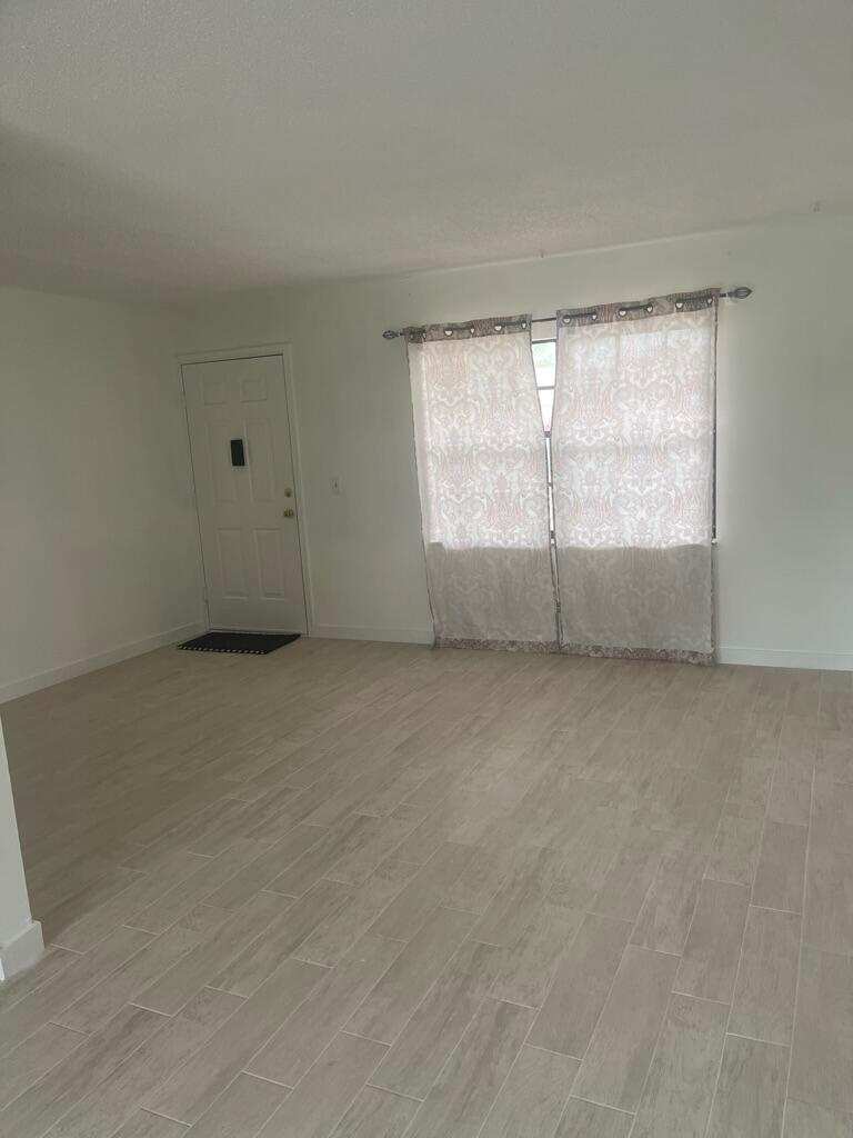 4259 Oak Terrace Drive, FL 33463