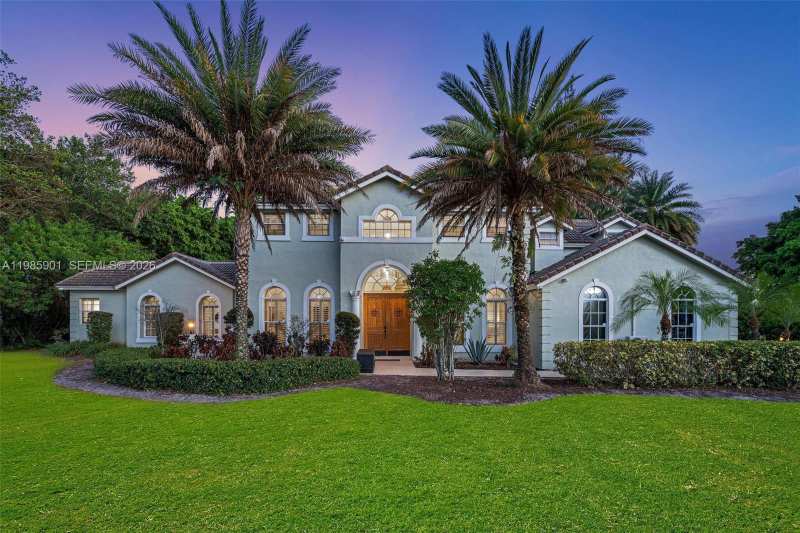 5100 NW 76th Pl, Fort Lauderdale FL 33073