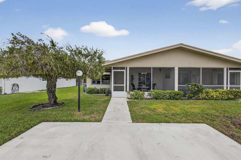 5455 Janice Lane, West Palm Beach FL 33417