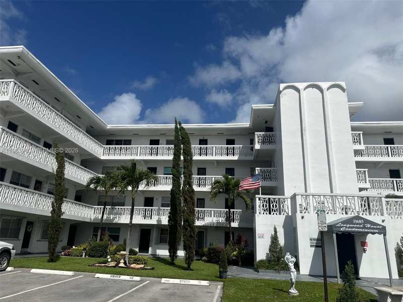 11685 Canal Dr # 205, North Miami FL 33181