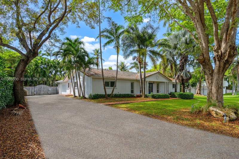 13276 SW 58th Ct, Pinecrest FL 33156