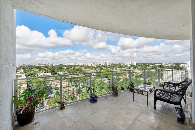 2600 SW 27th Ave, Miami FL 33133