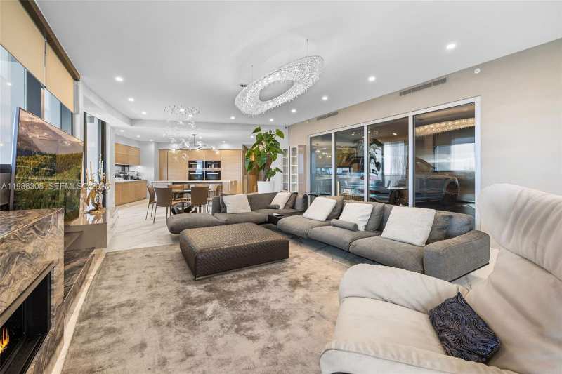 18555 Collins Ave # 2201, Sunny Isles Beach FL 33160