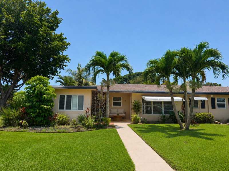 1052 North Drive # B, Delray Beach FL 33445