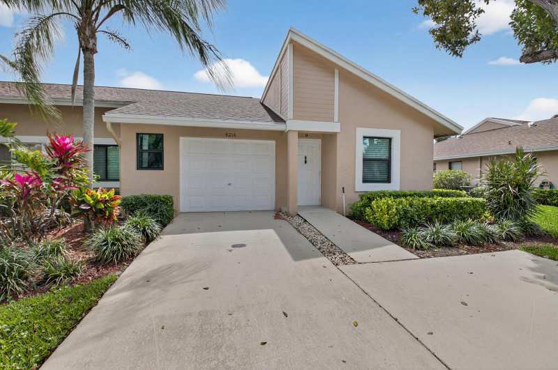 8216 Sweetbriar Way, Boca Raton FL 33496