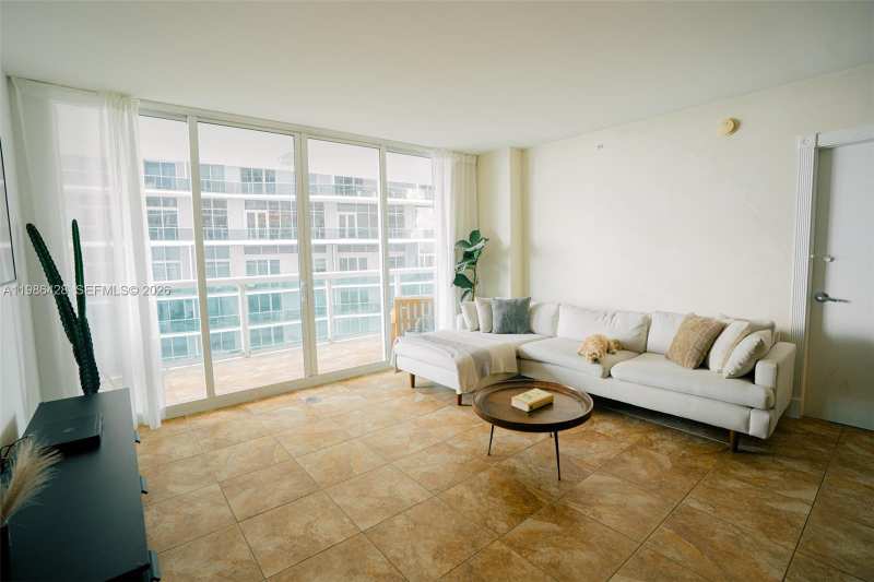 1800 N Bayshore Dr # 1412, Miami FL 33132