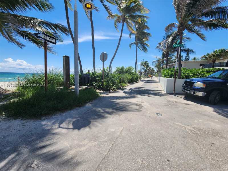 315 Walnut St # 2, Hollywood FL 33019