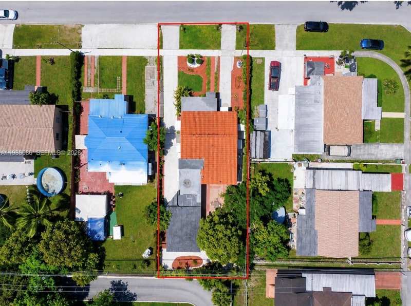 52 E 50th Pl, Hialeah FL 33013
