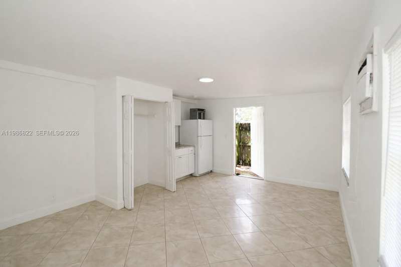 35 Virginia Rd # 1, West Park FL 33023