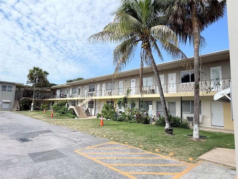 70 NW 77th St # 9, Miami FL 33150