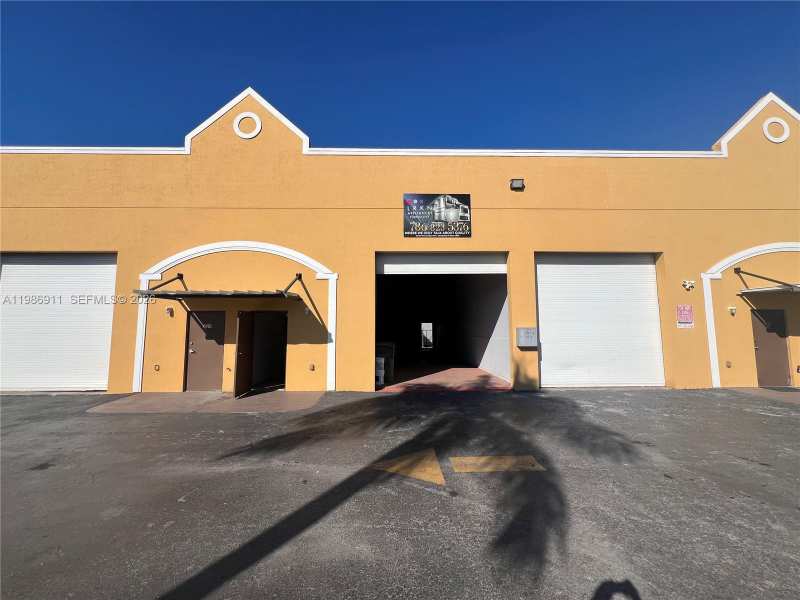 238 NW 9th Ave # 2, Homestead FL 33030
