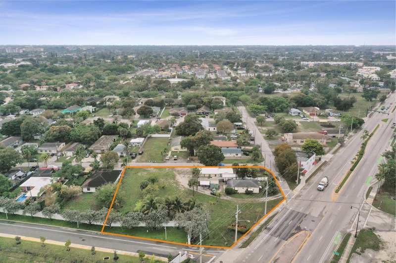 1412 B Nw 7 Street, Pompano Beach FL 33069