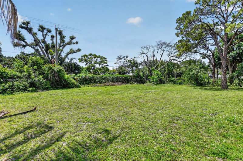 3920 Evans Rd, Delray Beach FL 33445