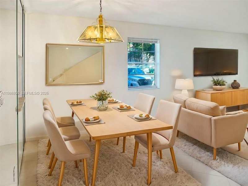 6090 N Sabal Palm Blvd # 103, Tamarac FL 33319