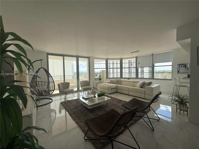 5555 Collins Ave # 8R, Miami Beach FL 33140