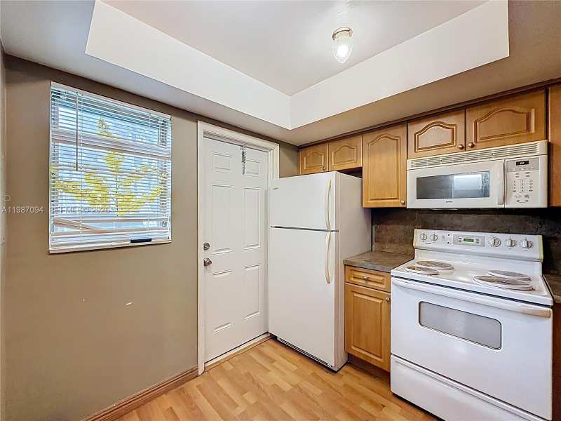 6730 Arbor Dr # 110, Miramar FL 33023