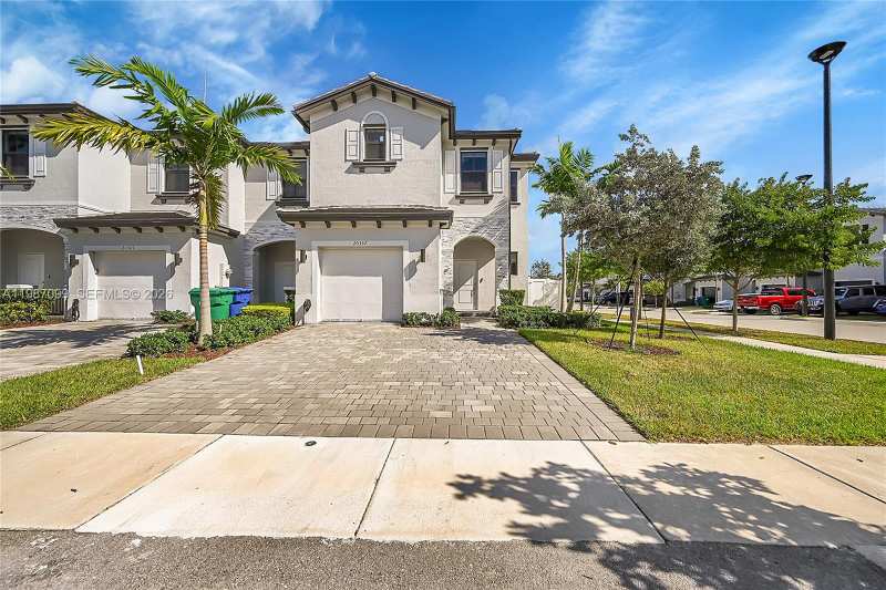 20357 NW 4th Path, Miami Gardens FL 33169