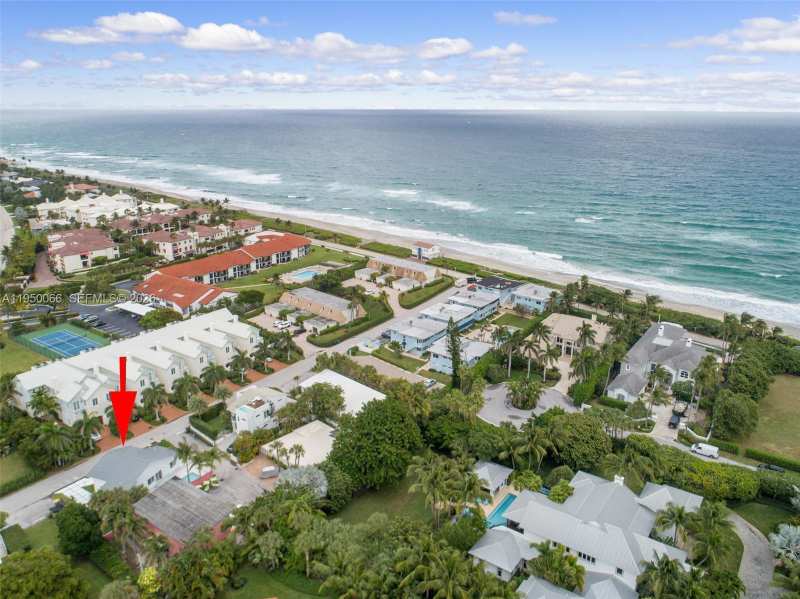 12 Adams Road, Ocean Ridge FL 33435
