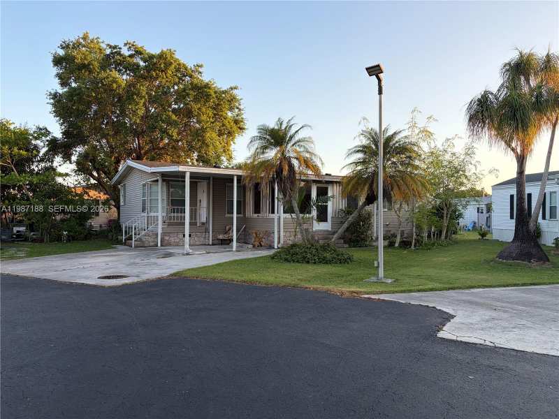 35303 SW 180th Ave # 391, Homestead FL 33034
