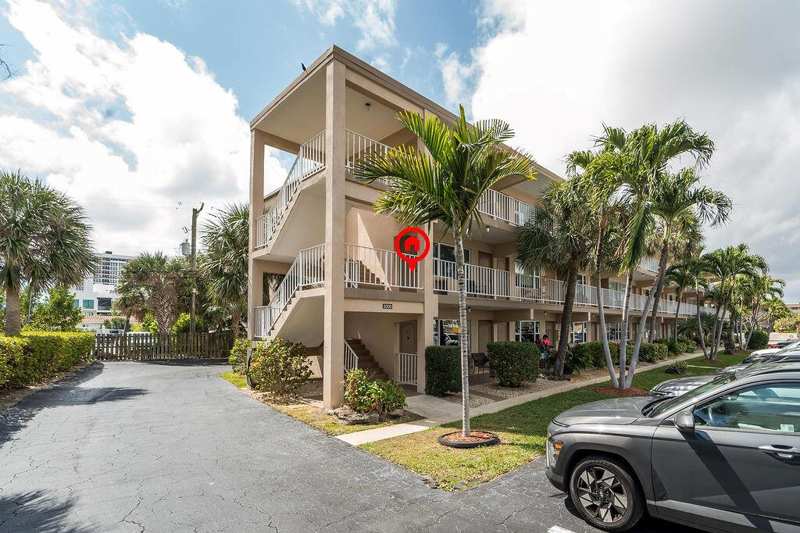 3200 NE 7th Court Unit 201a, Pompano Beach FL 33062