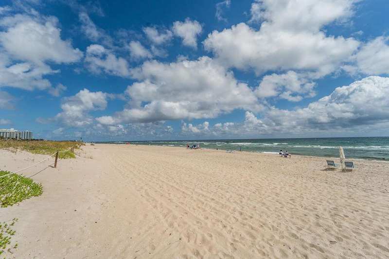 3200 NE 7th Court Unit 201a, Pompano Beach FL 33062