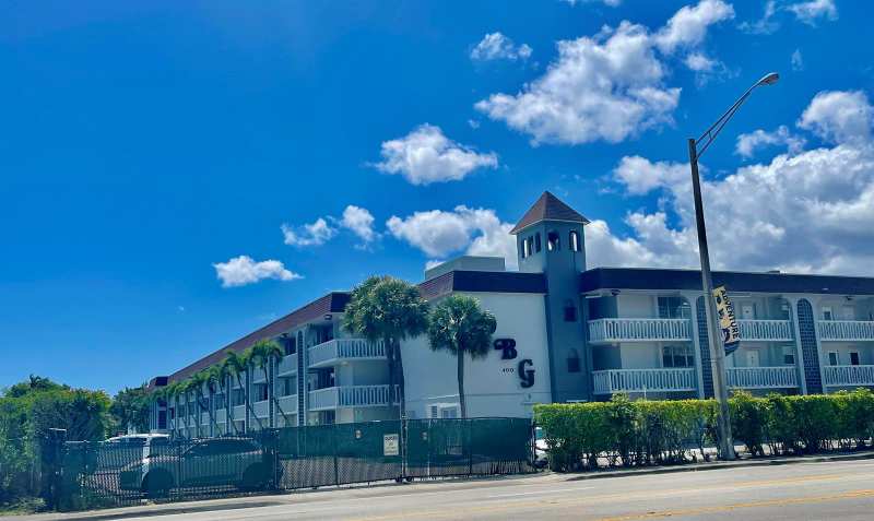 400 SE 10th Street # 308, Deerfield Beach FL 33441
