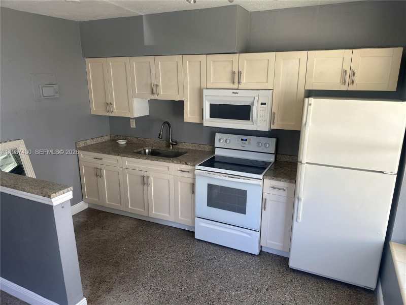 1271 NE 32nd St # A, Oakland Park FL 33334