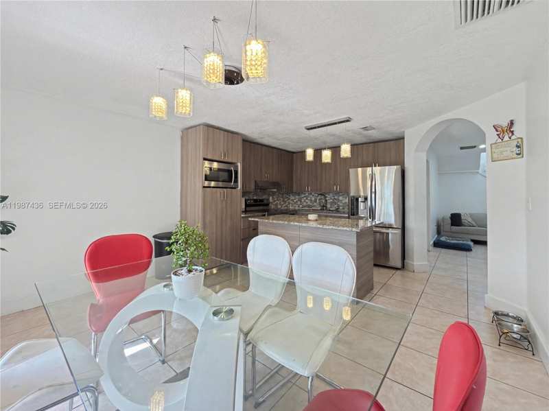 16004 SW 87th Ter, Miami FL 33193