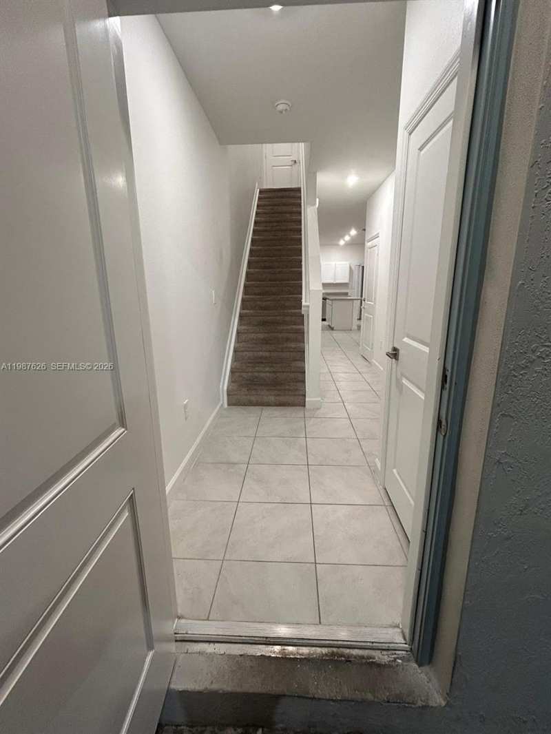 624 SW 12th St, Florida City FL 33034