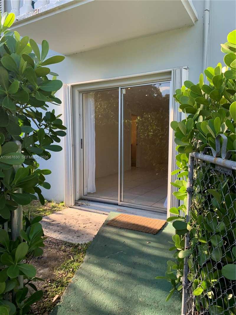 1200 Mariposa Ave # E104, Coral Gables FL 33146