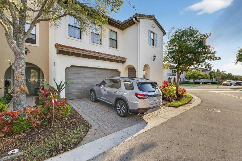 12490 NW 33rd St, Sunrise FL 33323