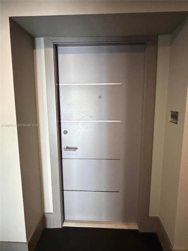 185 SE 14th Ter # 2701, Miami FL 33131