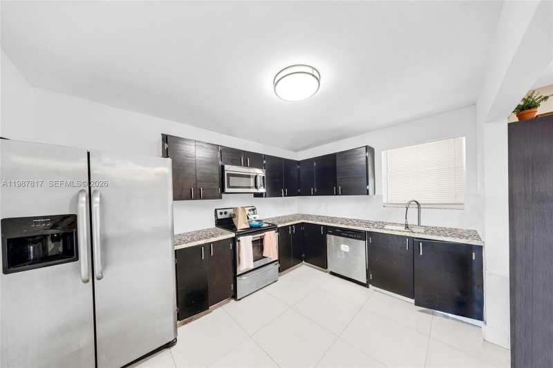 8383 SW 137th Ave # 8383, Miami FL 33183