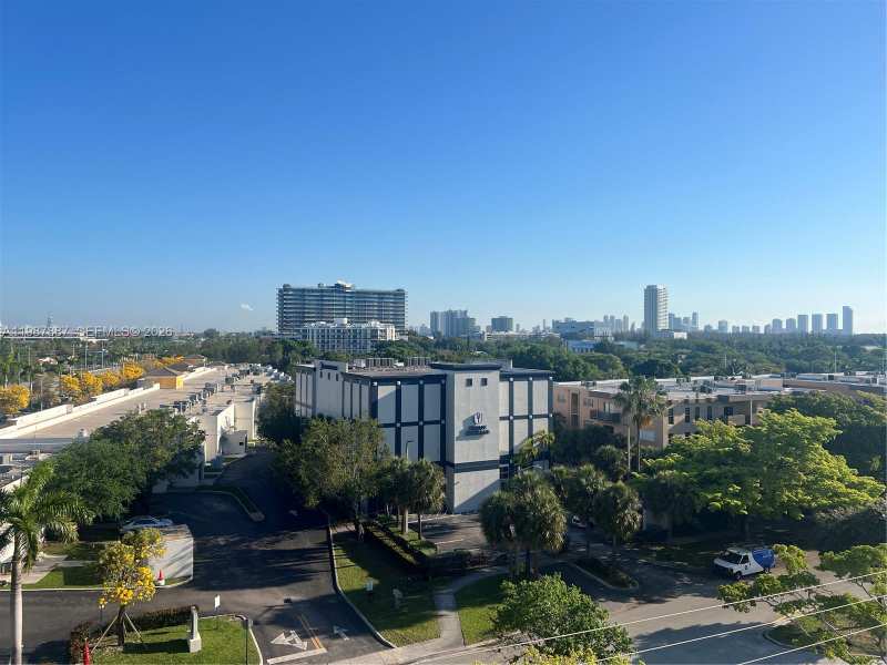 13499 Biscayne Blvd # 613, North Miami FL 33181
