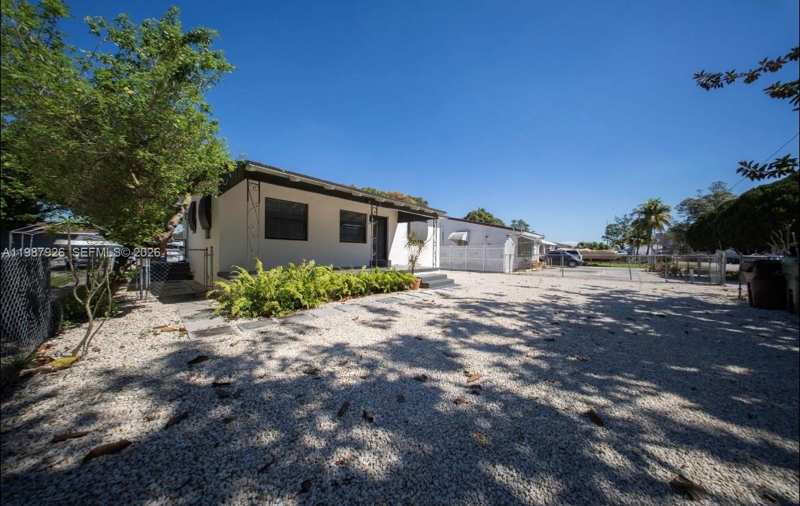 217 E 48th St # 2, Hialeah FL 33013