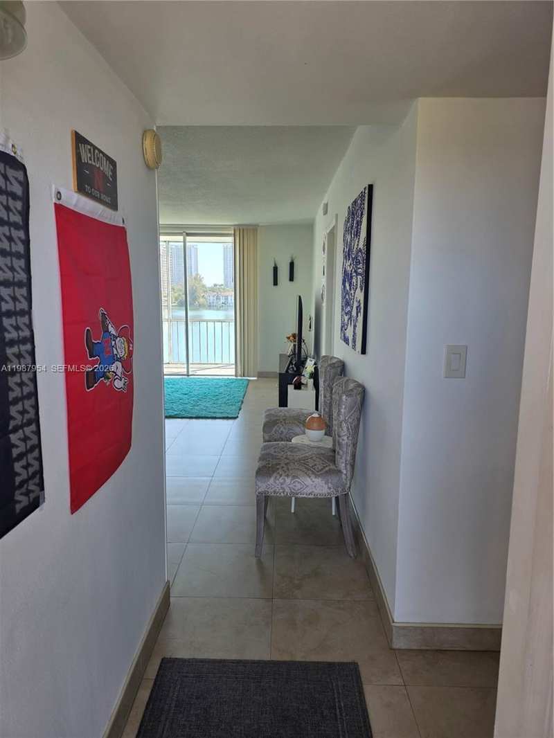 2861 Leonard Dr # F605, Aventura FL 33160